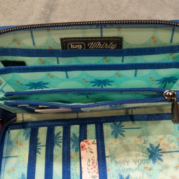 Lug Whirly RFID Wristlet Wallet - Azure Blue - NEW - Picture 12 of 15